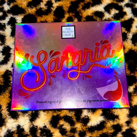 The Beauty Crop Sangria Eye Shadow Palette 💜 - Picture 4 of 5